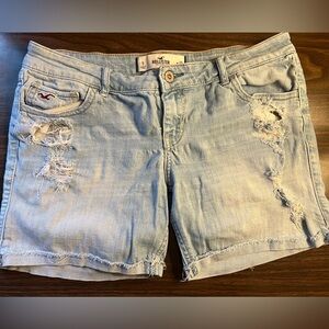 Hollister Light Wash Distressed Denim Shorts juniors size 9